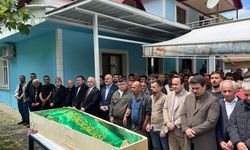Derede sel sularına kapılarak hayatını kaybeden yeğen toprağa verildi, amca aranıyor
