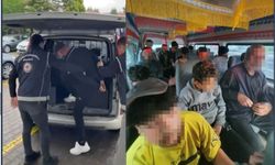 Durdurulan araçtan 15 düzensiz göçmen çıktı