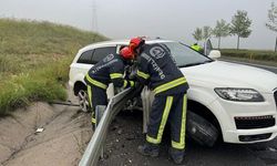 Bariyere saplanan otomobilin sürücüsü öldü