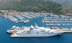 Marmaris'e gelen süper yata 540 bin litre akaryakıt ikmali yapıldı