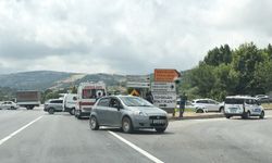 Kontrolden çıkan otomobil refüje çarptı: 1 yaralı