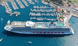 Marmaris'e "Aroya" kruvaziyeri 1820 turist getirdi