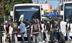 Ege Üniversitesi'ndeki yolsuzluk operasyonunda 41 şüpheli adliyede