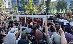 Usta oyuncu Kadir İnanır son yolculuğuna uğurlandı