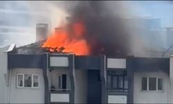 11 katlı binanın çatısında çıkan yangında can pazarı yaşandı