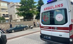 Hafif ticari araca arkadan çarpan motosikletin sürücüsü yaralandı