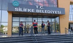 Silifke Belediyesi'ne operasyon: Başkan dahil çok sayıda gözaltı