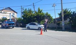 Otomobilde başından vurulmuş halde bulundu
