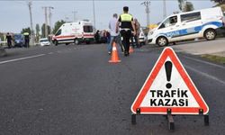 Tır ile otomobil çarpıştı: 4 yaralı