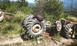 Traktörün altında kalan sürücü hayatını kaybetti