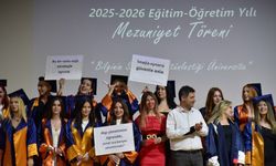 Ula Ali Koçman MYO’da mezuniyet coşkusu
