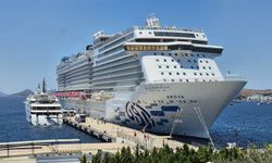 "AROYA" 1532 yolcu ile Bodrum'a geldi