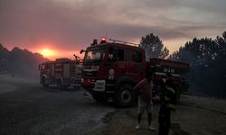 5 ev hasar gördü, 30 ev tahliye edilmişti, mücadele sürüyor