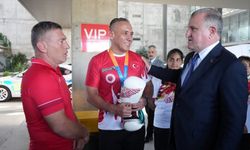 Gençlik ve Spor Bakanı Bak’ı Muğla’da milli sporcular karşıladı
