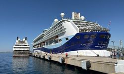 Bodrum'a iki kruvaziyerle 1987 turist geldi