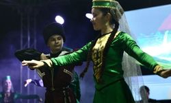 Çerkes kültürü renkli geceyle yaşatıldı