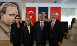 Gizem Özcan, Yeni Parti'nin A takımında