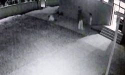 Cami avlusundaki davranışları uyaran imam saldırıya uğradı
