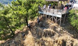Marmaris Seyir Tepesi’nde çöp mesaisi