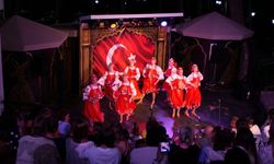 Rus Otrada’dan “Kalinka’dan Uzun İnce Bir Yola” muhteşem konser