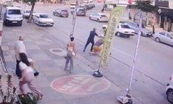Kız çocuklarını korumak isterken darp edilen yaşlı adam hastanelik oldu