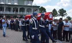 Kansere yenik düşen Uzman Çavuş, askeri törenle son yolculuğuna uğurlandı