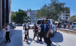 Zabıta memurunu darbeden 2 kadın dilenci tutuklandı