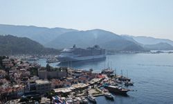 Marmaris’e turist akını: MSC Divina ile 4 bin 180 yolcu geldi