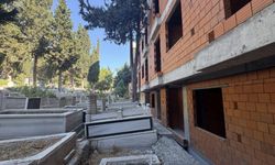 Mezarlık manzaralı sıfır daireler