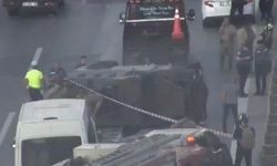 Zincirleme kazaya karışan polis aracı takla attı: 3 yaralı