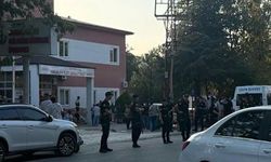 77 yaşındaki baba, oğluyla tartışan 2 kişiyi öldürdü