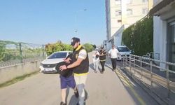 Öldürdükleri arkadaşlarının yanında alkol almaya devam ettiler