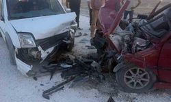 İki aracın karıştığı kazada 63 Yaşındaki kadın hayatını kaybetti
