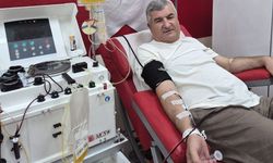 Öğretmen ve gezi yazarı Salim Yılmaz 63. kez kan bağışında bulundu