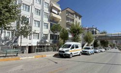 Balkondan düşen 70 yaşındaki adam hastanede hayatını kaybetti