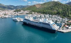 "Azamara Onward" kruvaziyeri Marmaris'e 668 turist getirdi