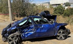Çaya devrilen otomobildeki 1 kişi öldü, 2 kişi yaralandı