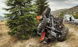 Burdur'da traktör devrildi, sürücüsü yaralandı