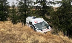 Hasta nakleden ambulans kaza yaptı: 3 yaralı