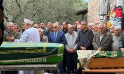 Kazada hayatını kaybeden hamile anne, 3 yaşındaki kızı ve bebeği toprağa verildi
