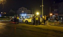 Antalya'da otobüs ile otomobil çarpıştı, 5 kişi yaralandı