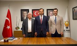 4 CHP'li meclis üyesi AK Parti'ye katıldı