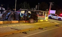 Kontrolden çıkan araç karşı şeride uçtu, sürücü yaralandı
