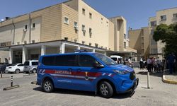 Akrabaların alacak verecek kavgası kanlı bitti: 8 yaralı