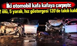 İki otomobil kafa kafaya çarpıştı: 2 ölü, 5 yaralı, hız göstergesi 120’de takılı kaldı