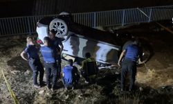 Park halindeki otomobil alt yola yuvarlandı: 1 kişi öldü
