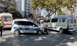 Yayalara yanan kırmızı ışığı dikkate almadan yolun karşısına geçince hayatından oldu