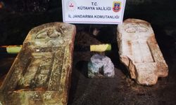 Kütahya'da Roma dönemine ait lahit kapakları ele geçirildi