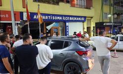 Kontrolden çıkan otomobil Ak Parti binasına girdi: 1 yaralı