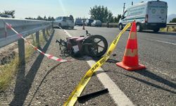 Otomobil motosiklete arkadan çarptı: 1 ölü 3 yaralı